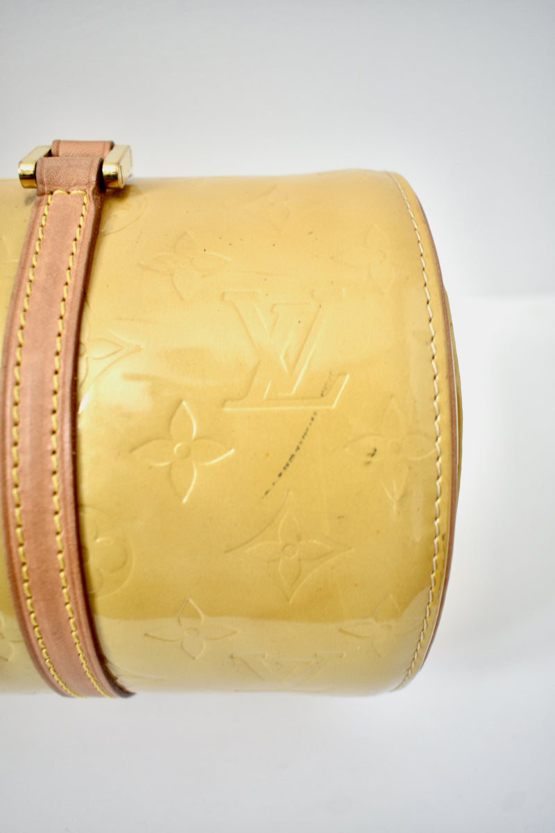 louis vuitton Monogram Vernis Bedford yellow Leather Patent leather  ref.724484 - Joli Closet
