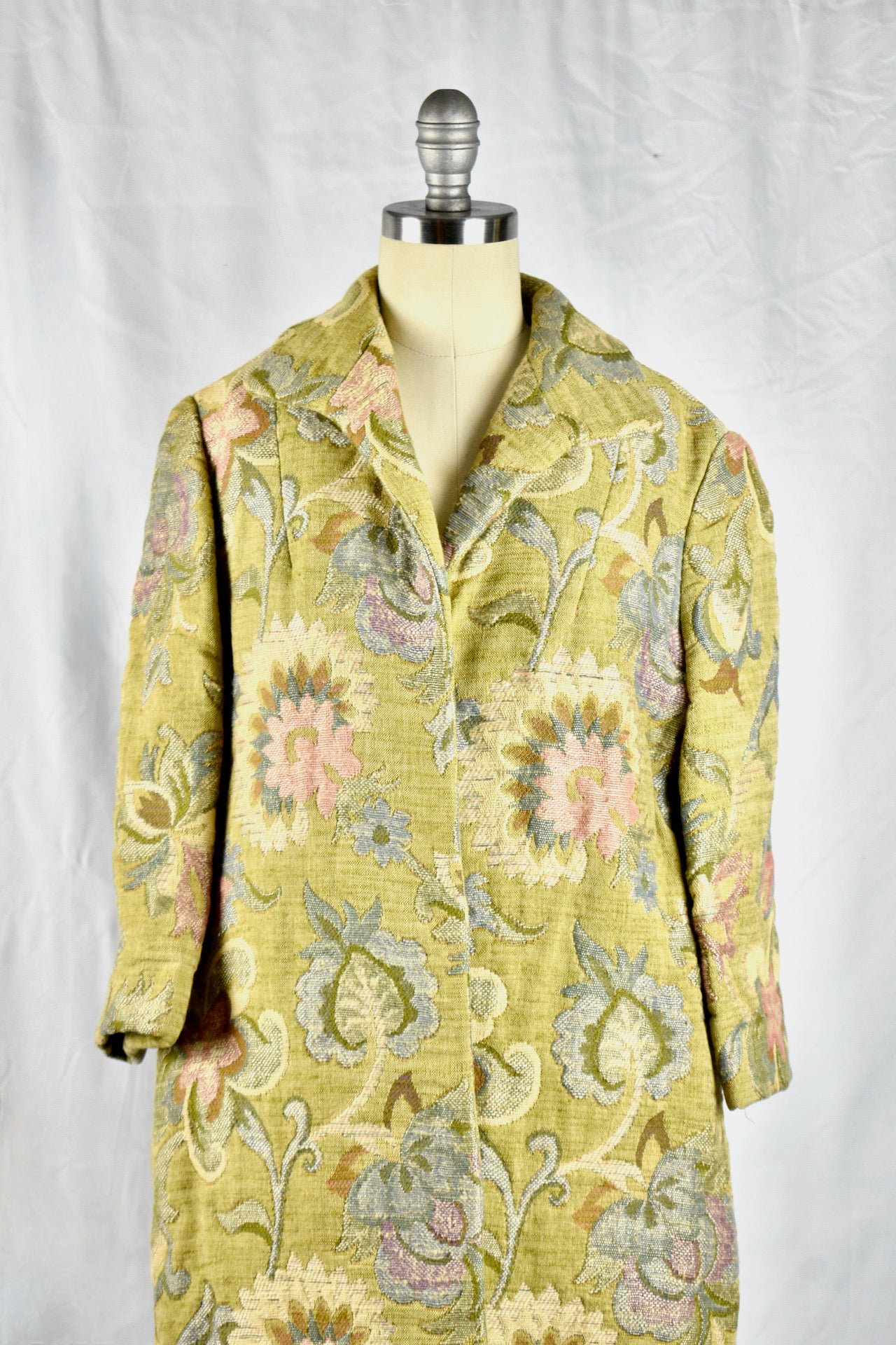 Tapestry Jacket W/floral Pattern