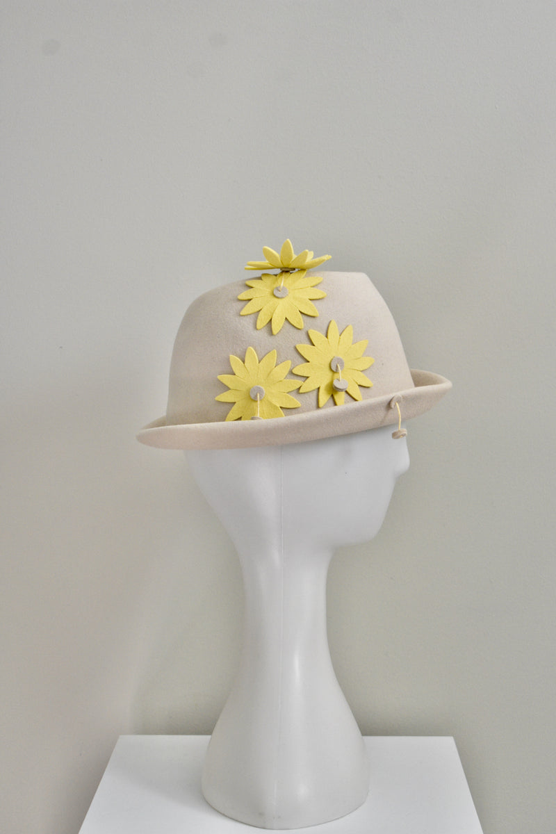 Vintage 1960s Adolfo II Daisy Hat