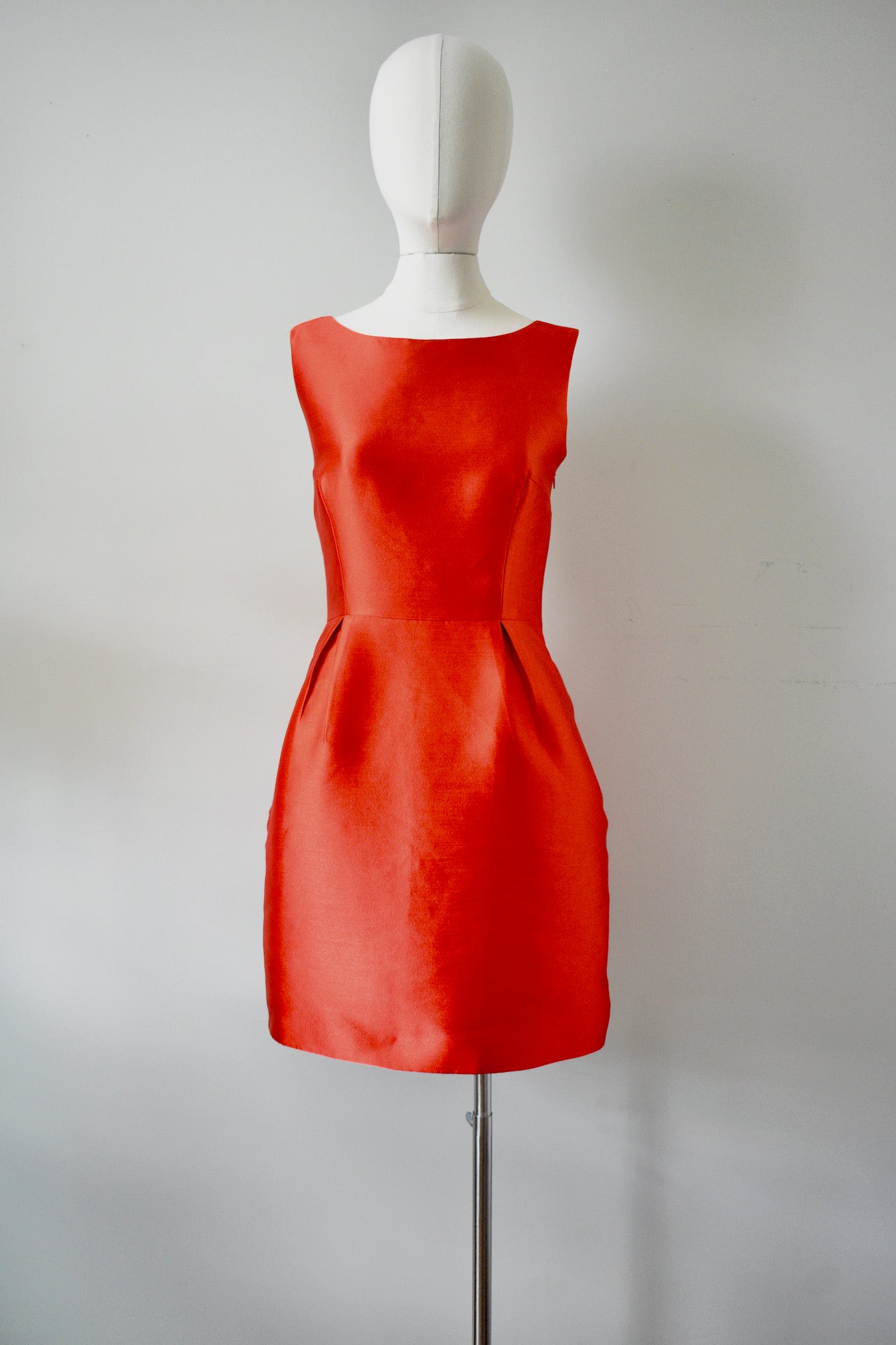 Kate Spade Cut Out Back Sleeveless Red Dress Vintage World Rocks Kate Spade Cut Out Back Sleeveless Red Dress Vintage World Rocks