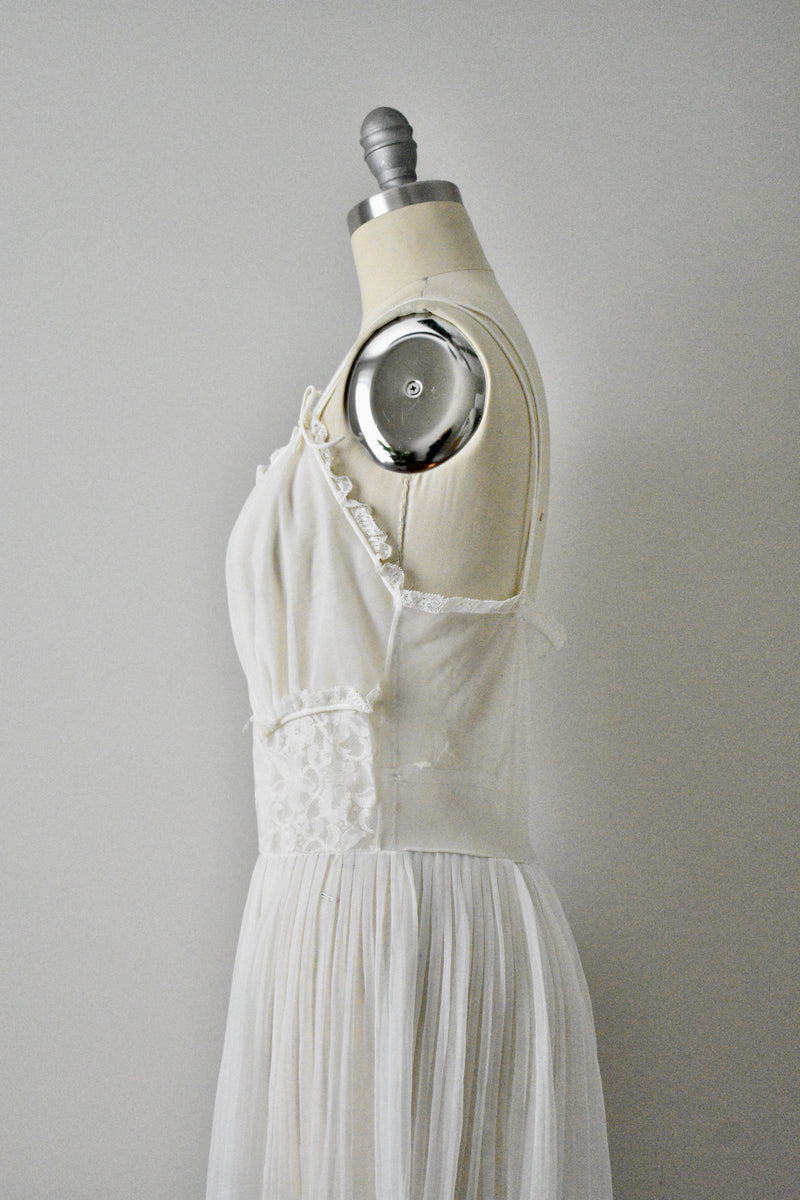 Vintage 1950s Off White Peignoir Slip Set