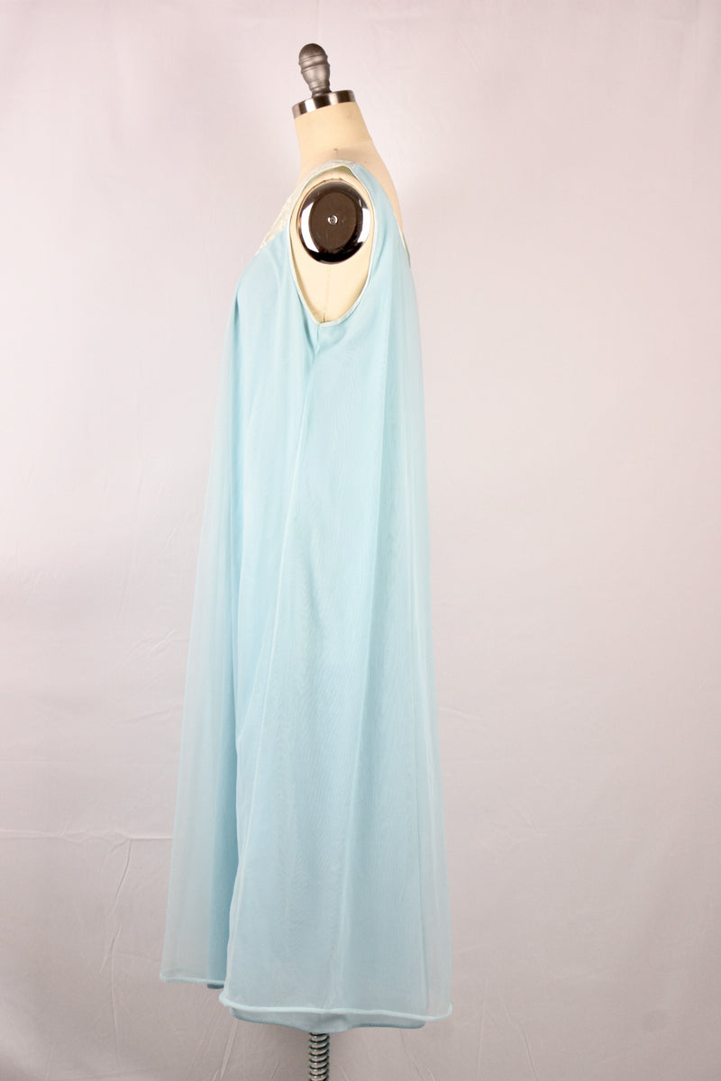 Vintage 1960s Movie Star Ice Blue Penoir Nightgown Set