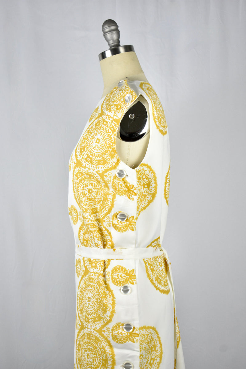 Vintage 1960s Henry Lee Gold/ White Sleeveless Shift Dress