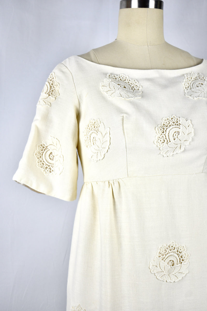 Elegant 1960's Empire Waist Ivory Linen Wedding Gown With Lace and Train / Small