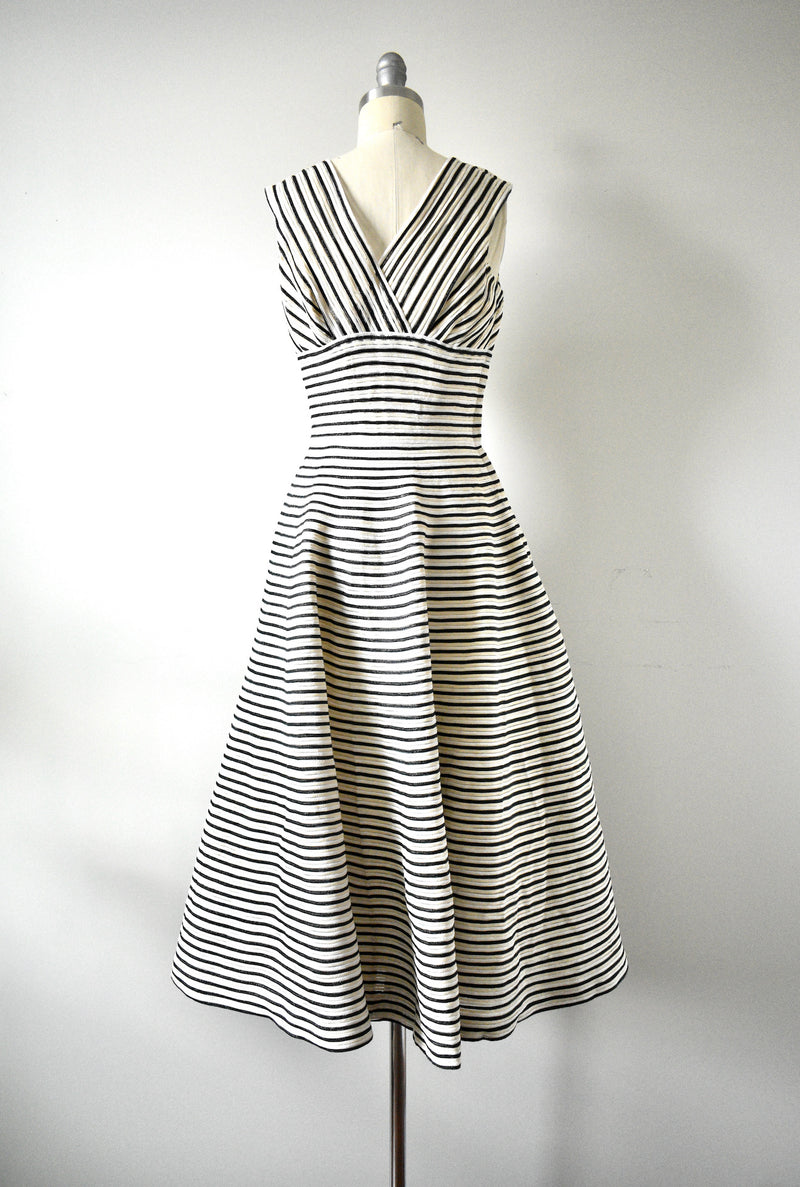 Vintage 1950 Classic Sleeveless Stripe Dress