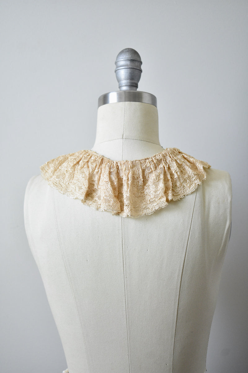 Vintage 1930s Cream Lace Collar