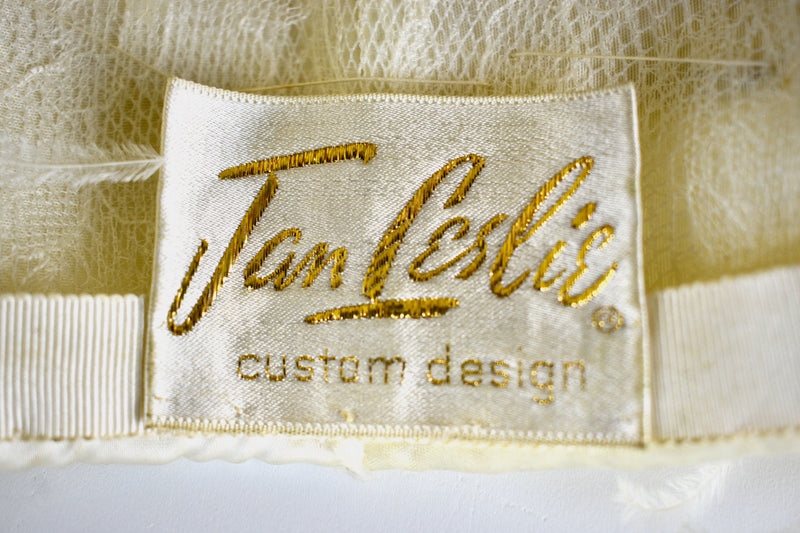 Vintage 1960s Jan Leslie Custom Design Ivory Ostrich Feather Hat
